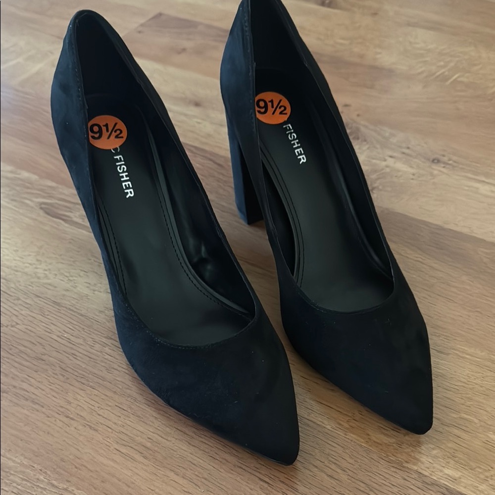 Eileen Fisher women’s black heels faux suede size 9.5. NWOT